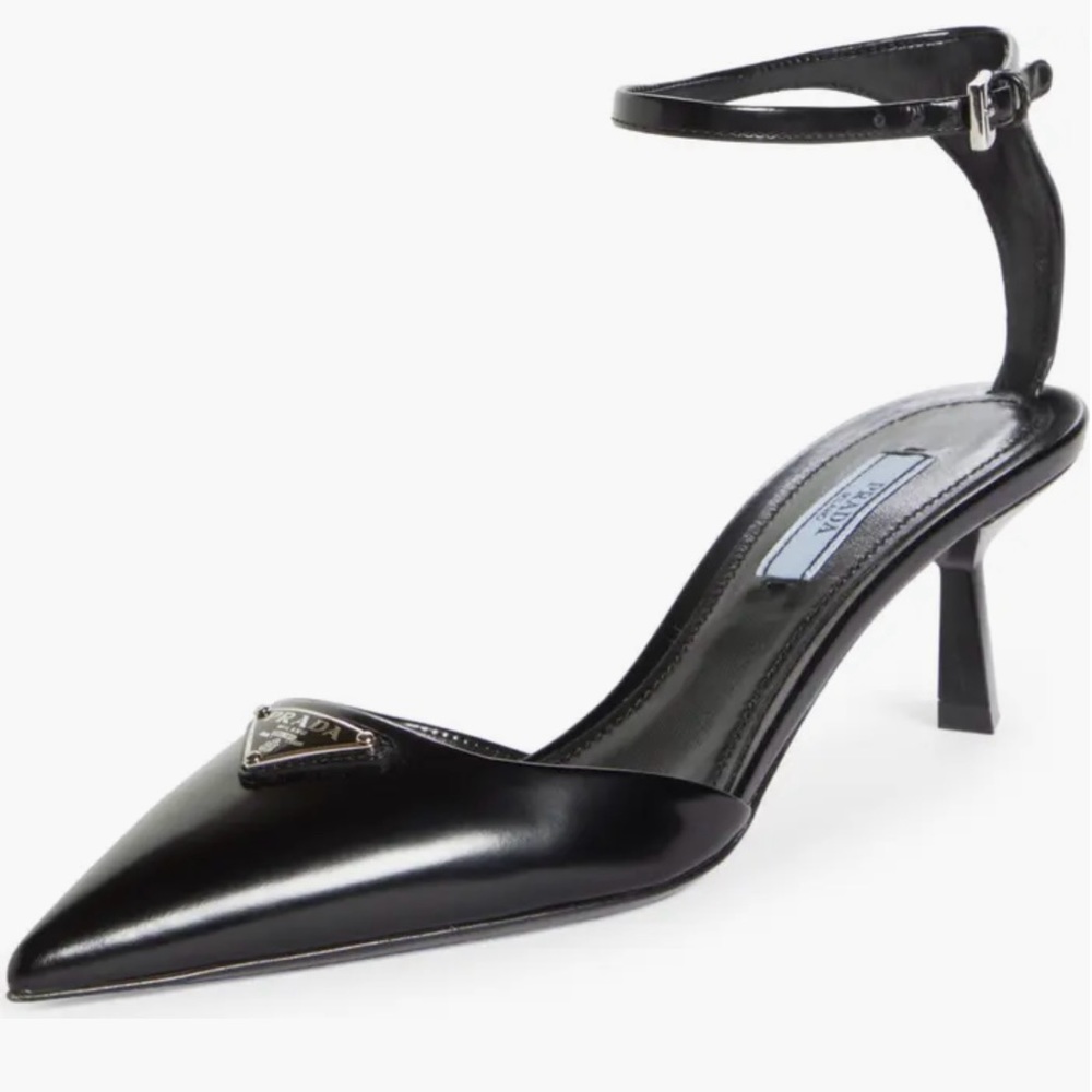 Prada pumps new 38.5 with shoes and bags